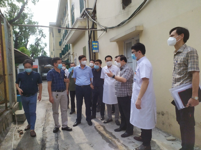 Hà Nội gấp rút chuẩn bị nguồn oxy ứng cứu khi dịch bùng phát Ha Noi gap rut chuan bi nguon oxy ung cuu khi dich bung phat