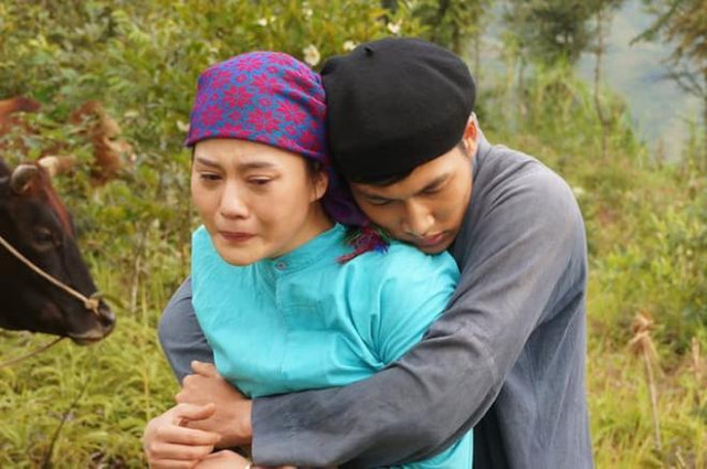 Dàn người tình màn ảnh của Đình Tú: Huyền Lizzie có đẹp đôi nhất? - Hình 3 Dan nguoi tinh man anh cua Dinh Tu: Huyen Lizzie co dep doi nhat?-Hinh-3