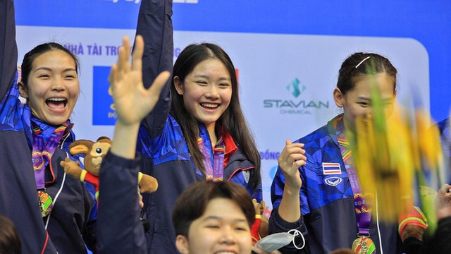 Nhan sắc khả ái trong trẻo của 'thiên thần cầu lông' tại SEA Games 31 - Hình 4 Nhan sac kha ai trong treo cua 'thien than cau long' tai SEA Games 31-Hinh-4