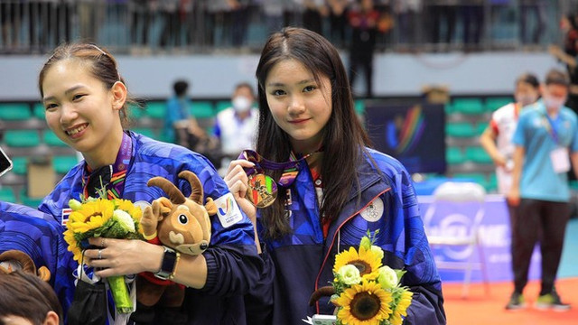 Nhan sắc khả ái trong trẻo của 'thiên thần cầu lông' tại SEA Games 31 - Hình 6 Nhan sac kha ai trong treo cua 'thien than cau long' tai SEA Games 31-Hinh-6