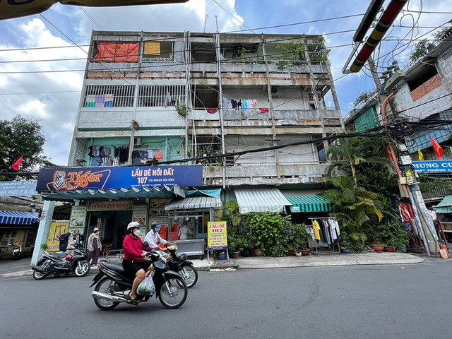 Dân bất an trong chung cư 'hết đát' Dan bat an trong chung cu 'het dat'