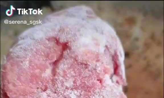 Những cách rã đông thịt nhanh không ngờ và cực dễ làm Nhung cach ra dong thit nhanh khong ngo va cuc de lam