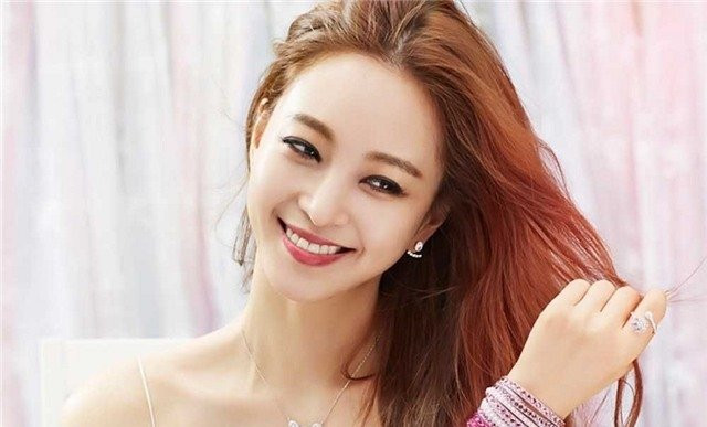 Người sinh 1 trong 8 ngày này được Thần Phật phù hộ Nguoi sinh 1 trong 8 ngay nay duoc Than Phat phu ho