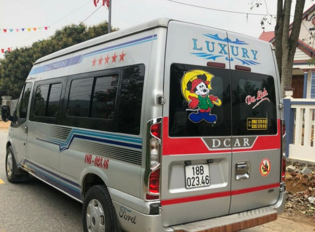 Xe ôtô 16 chỗ bốc cháy bất thường trong đêm, nghi bị phóng hỏa - Hình 3 Xe oto 16 cho boc chay bat thuong trong dem, nghi bi phong hoa-Hinh-3