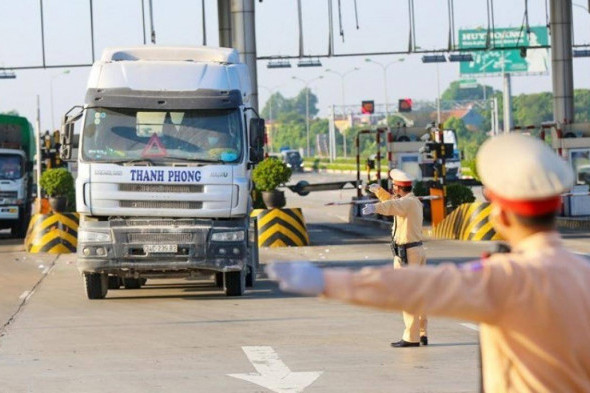 Địa phương ra nhiều văn bản chống dịch phải đính chính gây phản cảm - Hình 2 Dia phuong ra nhieu van ban chong dich phai dinh chinh gay phan cam-Hinh-2