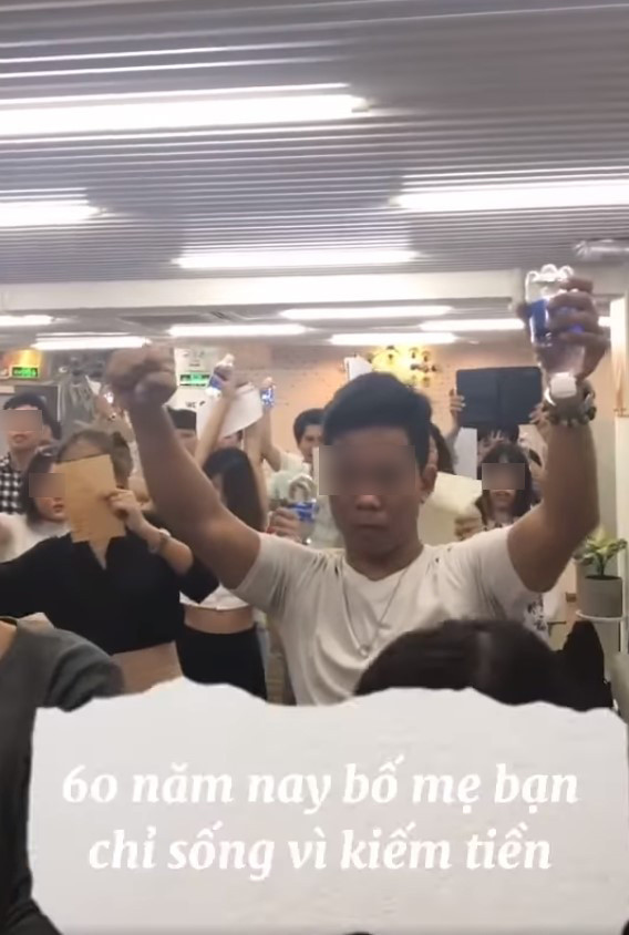 Cận cảnh giờ học của hội “tỷ phú tương lai” gây choáng - Hình 5 Can canh gio hoc cua hoi “ty phu tuong lai” gay choang-Hinh-5