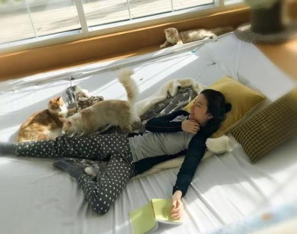 Lưu Diệc Phi khoe ảnh đi chơi cùng hội bạn gái - Hình 12 Luu Diec Phi khoe anh di choi cung hoi ban gai-Hinh-12
