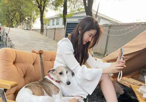 Lưu Diệc Phi khoe ảnh đi chơi cùng hội bạn gái - Hình 7 Luu Diec Phi khoe anh di choi cung hoi ban gai-Hinh-7