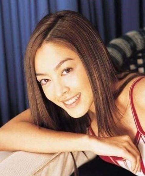 4 người phụ nữ bị Trần Quán Hy hủy hoại: 3 người rút khỏi showbiz - Hình 8 4 nguoi phu nu bi Tran Quan Hy huy hoai: 3 nguoi rut khoi showbiz-Hinh-8
