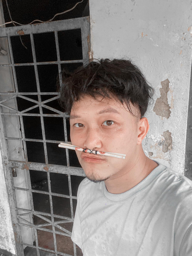 Điều ít biết về nam diễn viên nói ngọng ở 'Làng trong phố' - Hình 3 Dieu it biet ve nam dien vien noi ngong o 'Lang trong pho'-Hinh-3