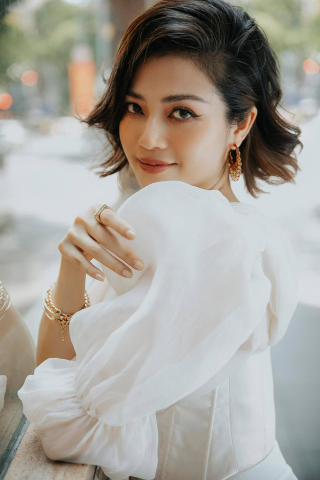 Đời tư của ba nữ chính 'Gia đình mình vui bất thình lình' - Hình 13 Doi tu cua ba nu chinh 'Gia dinh minh vui bat thinh linh'-Hinh-13