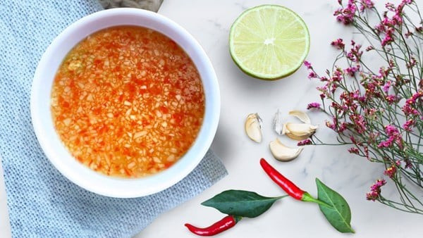 Luộc vịt không tanh hôi chỉ cần dùng loại nước “trên trời” này - Hình 4 Luoc vit khong tanh hoi chi can dung loai nuoc “tren troi” nay-Hinh-4