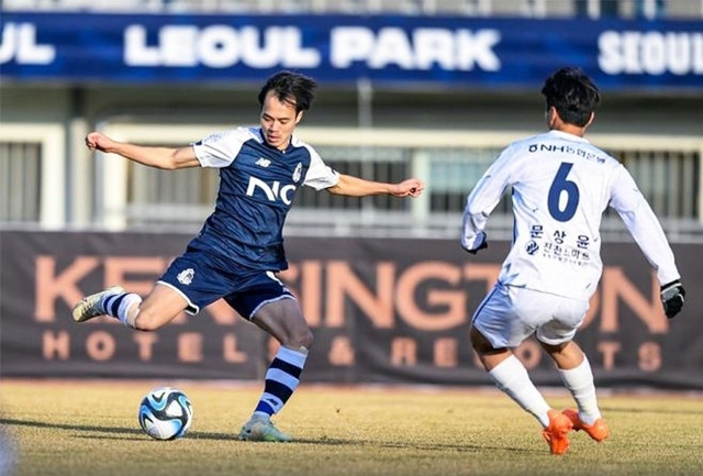 Văn Toàn quyết định trở lại thi đấu tại V-League Van Toan quyet dinh tro lai thi dau tai V-League