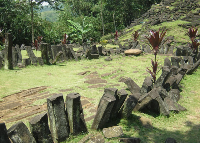 Bí ẩn núi Padang, nơi khởi nguồn nền văn minh nhân loại - Hình 5 Bi an nui Padang, noi khoi nguon nen van minh nhan loai-Hinh-5