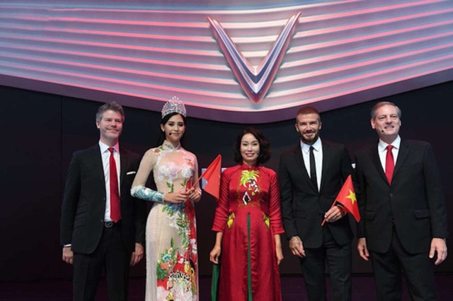 CEO VinFast toàn cầu: 'Quý cô tuổi hổ' quyền lực nhất ngành ô tô thế giới - Hình 2 CEO VinFast toan cau: 'Quy co tuoi ho' quyen luc nhat nganh o to the gioi-Hinh-2
