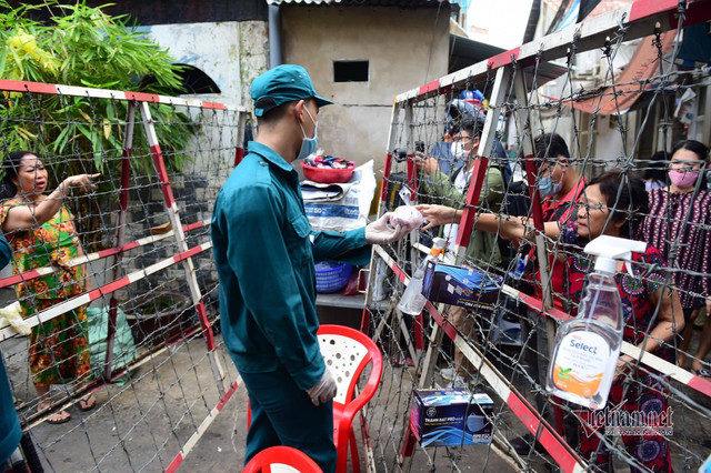 Chống dịch trước tiên phải dựa trên chuyên môn y học - Hình 8 Chong dich truoc tien phai dua tren chuyen mon y hoc-Hinh-8