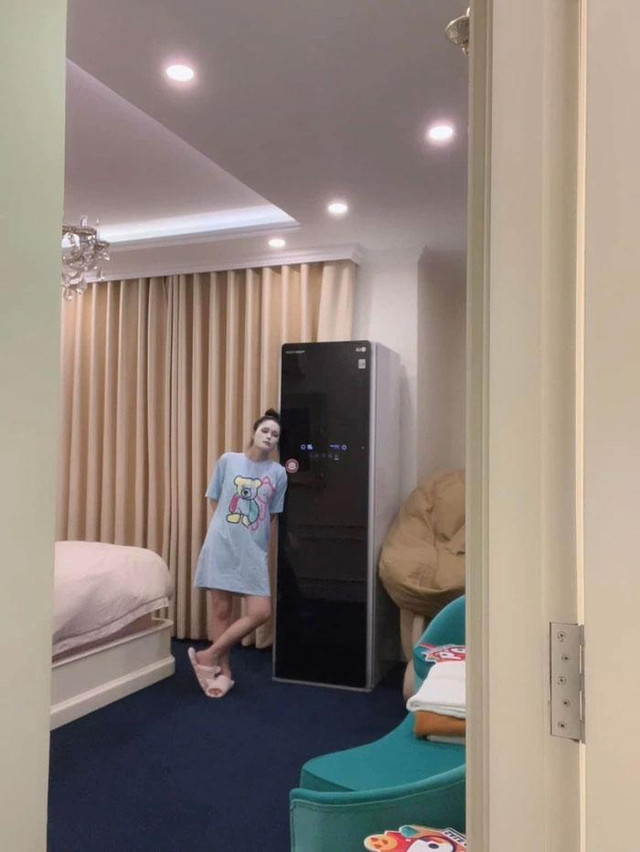 Chồng Đoàn Di Băng phốt vợ sở thích giữa đêm, yếu tim đừng hóng Chong Doan Di Bang phot vo so thich giua dem, yeu tim dung hong