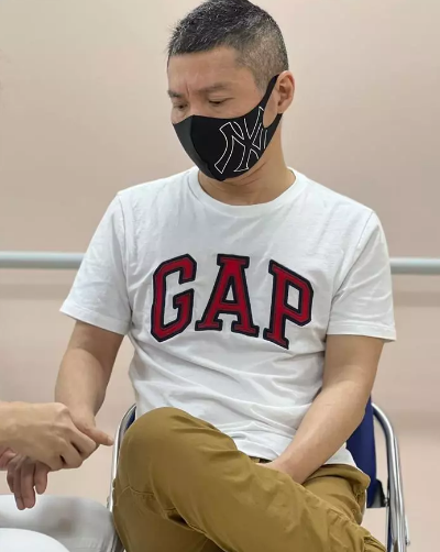 Vợ trẻ Công Lý than nghèo, công khai cả số dư trong tài khoản - Hình 3 Vo tre Cong Ly than ngheo, cong khai ca so du trong tai khoan-Hinh-3