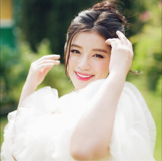 Nghệ sĩ Việt chúc mừng Ngày Báo chí cách mạng Việt Nam 21/6 - Hình 7 Nghe si Viet chuc mung Ngay Bao chi cach mang Viet Nam 21/6-Hinh-7