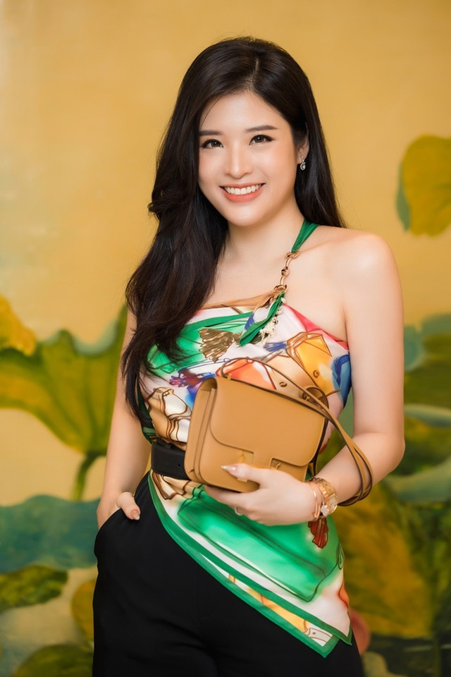 Nghệ sĩ Việt chúc mừng Ngày Báo chí cách mạng Việt Nam 21/6 - Hình 2 Nghe si Viet chuc mung Ngay Bao chi cach mang Viet Nam 21/6-Hinh-2