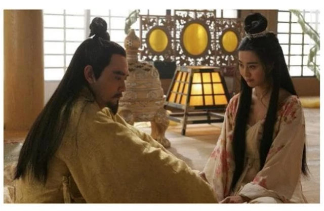 Bí mật “phòng the” của vị Quý phi khiến Hoàng đế đắm đuối cả đời - Hình 2 Bi mat “phong the” cua vi Quy phi khien Hoang de dam duoi ca doi-Hinh-2