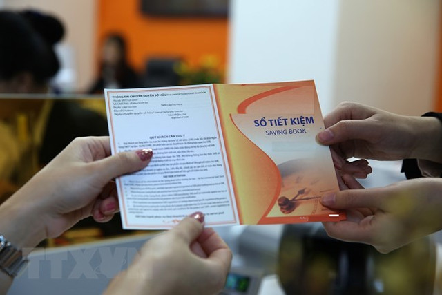 Cảnh giác với biến tướng cầm cố sổ tiết kiệm để vay vốn ngân hàng - Hình 2 Canh giac voi bien tuong cam co so tiet kiem de vay von ngan hang-Hinh-2