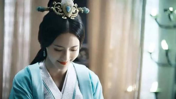 Mỹ nhân đẹp ngang Điêu Thuyền khiến 3 cha con Tào Tháo xiêu lòng - Hình 4 My nhan dep ngang Dieu Thuyen khien 3 cha con Tao Thao xieu long-Hinh-4