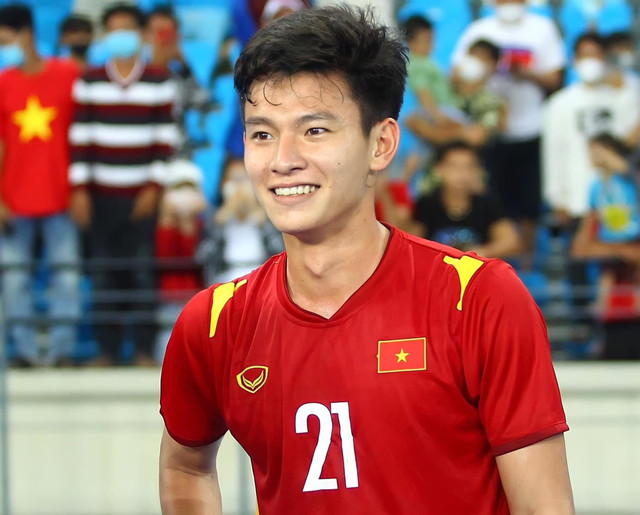 Phan Tuấn Tài bên ngoài sân cỏ - Hình 5 Phan Tuan Tai ben ngoai san co-Hinh-5
