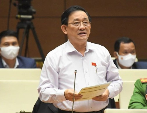 Việt Á là ai, tại sao lại có quyền lực chi phối lớn đến vậy? Viet A la ai, tai sao lai co quyen luc chi phoi lon den vay?