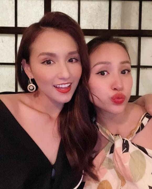 Mai Phương Thúy để mặt mộc bị Lã Thanh Huyền dìm tới tấp - Hình 3 Mai Phuong Thuy de mat moc bi La Thanh Huyen dim toi tap-Hinh-3