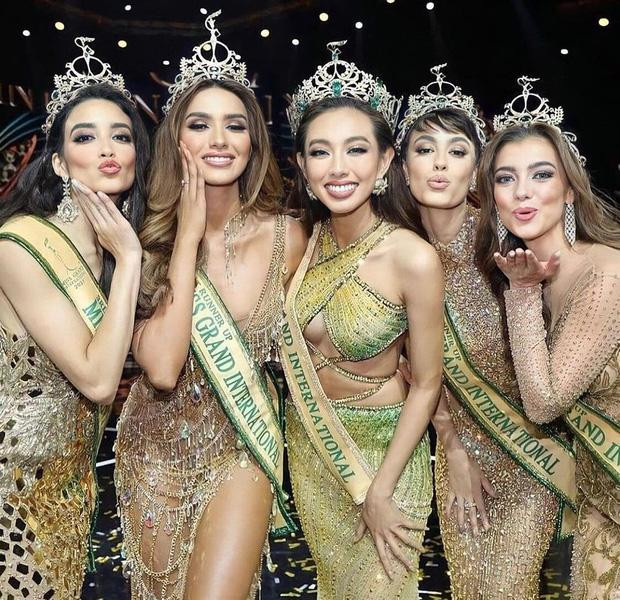 Đăng quang Miss Grand 2021, Thuỳ Tiên được bao nhiêu tiền thưởng? - Hình 3 Dang quang Miss Grand 2021, Thuy Tien duoc bao nhieu tien thuong?-Hinh-3