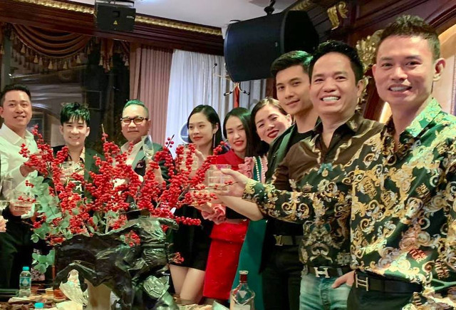 Lệ Quyên - Lâm Bảo Châu vui vẻ đón Tết bên nhau - Hình 2 Le Quyen - Lam Bao Chau vui ve don Tet ben nhau-Hinh-2