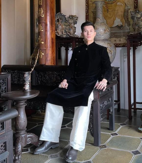 Lệ Quyên "bơ" khi bạn trai bị chê già, chỉ tập trung xin cái nhẫn - Hình 3 Le Quyen