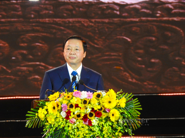Biển người tham dự Lễ hội Nho – Vang Ninh Thuận năm 2023 - Hình 4 Bien nguoi tham du Le hoi Nho – Vang Ninh Thuan nam 2023-Hinh-4