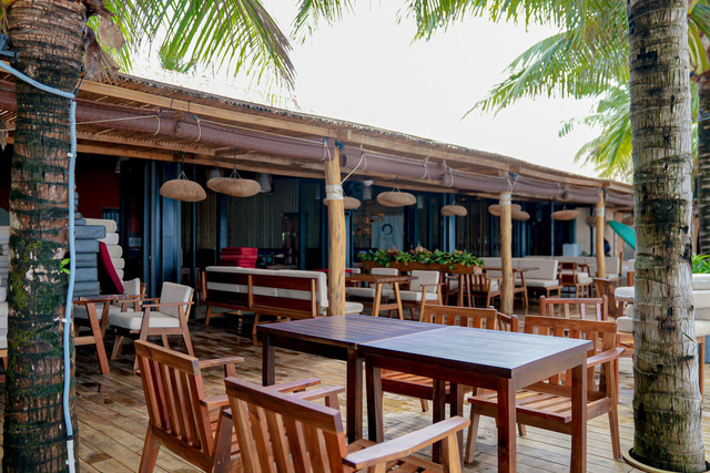 Nhà hàng cho khách nước ngoài ở Phú Quốc gặp khó trước mùa du lịch - Hình 8 Nha hang cho khach nuoc ngoai o Phu Quoc gap kho truoc mua du lich-Hinh-8