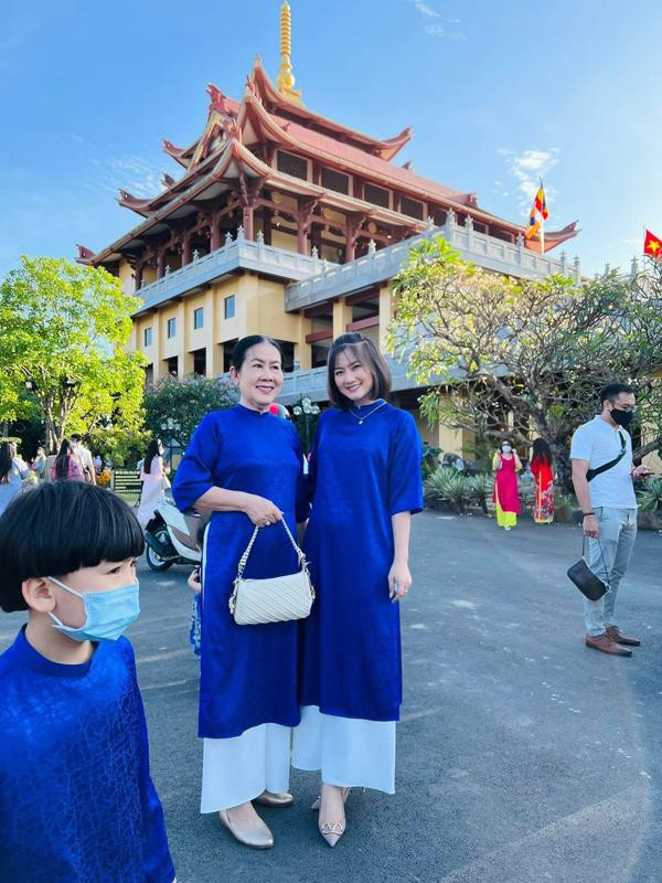 Người phụ nữ đặc biệt của Ngọc Lan: 36 năm làm mẹ đơn thân - Hình 3 Nguoi phu nu dac biet cua Ngoc Lan: 36 nam lam me don than-Hinh-3