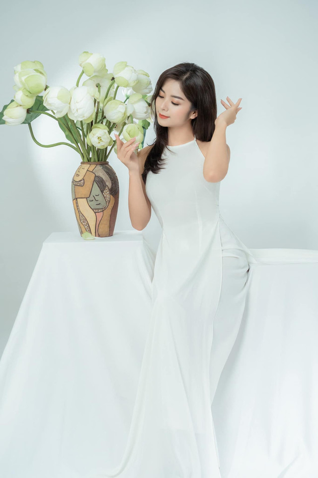 Vợ của Mến phim “Phố trong làng“: “Tôi đi đổ rác cũng phải đẹp“ - Hình 2 Vo cua Men phim “Pho trong lang“: “Toi di do rac cung phai dep“-Hinh-2