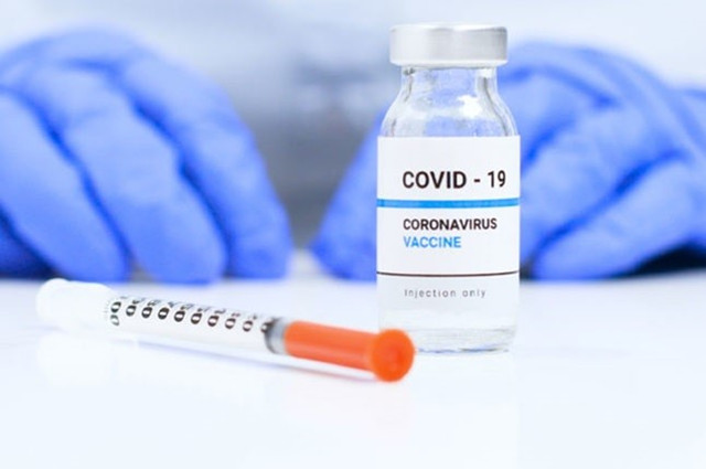 Bệnh nhân ung thư có nên tiêm vắc xin phòng COVID-19? - Hình 2 Benh nhan ung thu co nen tiem vac xin phong COVID-19?-Hinh-2