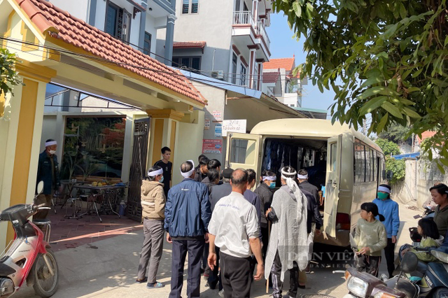 Hàng xóm xót xa đám tang người mẹ bị 3 con gái phóng hoả ở Hưng Yên Hang xom xot xa dam tang nguoi me bi 3 con gai phong hoa o Hung Yen