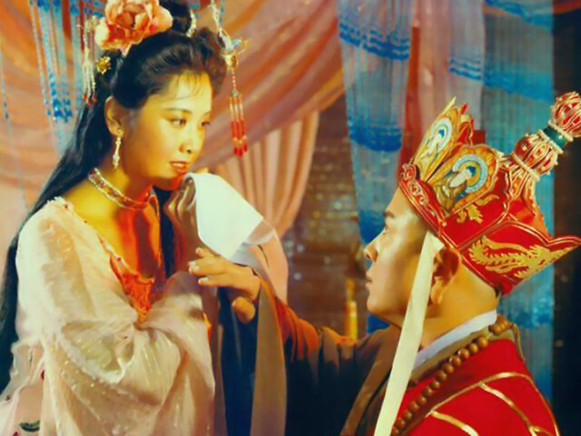 “Đệ nhất mỹ nhân” Tây du ký 1986 khiến “Đường Tăng” say nắng là ai ? - Hình 3 “De nhat my nhan” Tay du ky 1986 khien “Duong Tang” say nang la ai ?-Hinh-3