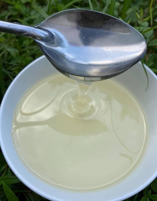 Mật ong trắng như sữa: Mỗi năm chỉ có 1 lần - Hình 2 Mat ong trang nhu sua: Moi nam chi co 1 lan-Hinh-2