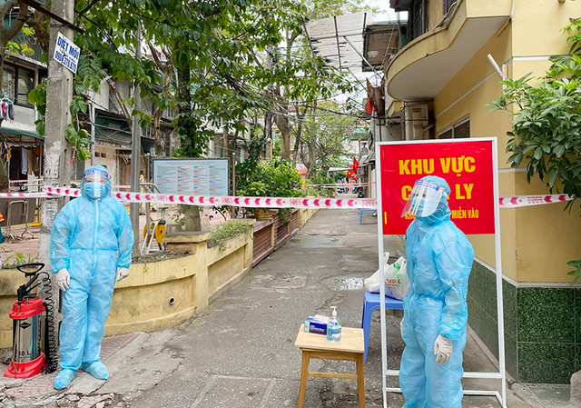 Bí thư Thành ủy Hà Nội Đinh Tiến Dũng: Nơi có dịch phải ra quân tổng lực - Hình 3 Bi thu Thanh uy Ha Noi Dinh Tien Dung: Noi co dich phai ra quan tong luc-Hinh-3