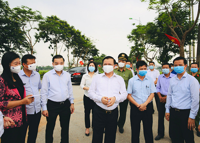 Bí thư Thành ủy Hà Nội Đinh Tiến Dũng: Nơi có dịch phải ra quân tổng lực - Hình 2 Bi thu Thanh uy Ha Noi Dinh Tien Dung: Noi co dich phai ra quan tong luc-Hinh-2