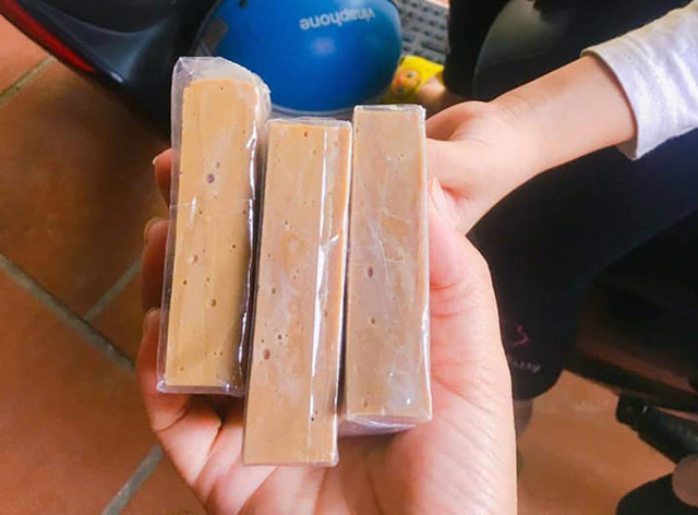 Lo quà Tết sớm, nhà giàu về tận bản mua ngựa bạch nấu cao - Hình 5 Lo qua Tet som, nha giau ve tan ban mua ngua bach nau cao-Hinh-5