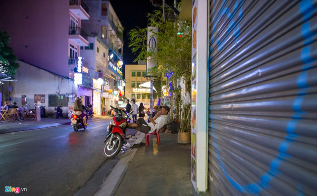 Phố Tây Bùi Viện vắng bóng khách - Hình 7 Pho Tay Bui Vien vang bong khach-Hinh-7