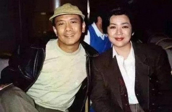 Sao nhí khốn khổ nhất Cbiz bị bà nội tiêm thuốc kìm hãm dậy thì - Hình 7 Sao nhi khon kho nhat Cbiz bi ba noi tiem thuoc kim ham day thi-Hinh-7