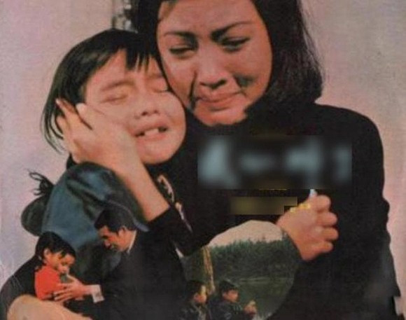 Sao nhí khốn khổ nhất Cbiz bị bà nội tiêm thuốc kìm hãm dậy thì - Hình 4 Sao nhi khon kho nhat Cbiz bi ba noi tiem thuoc kim ham day thi-Hinh-4
