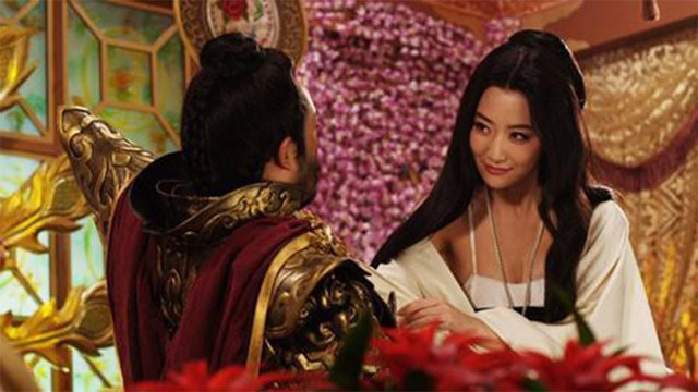 Phi tần lẳng lơ nhất trong lịch sử Trung Hoa: Cắm sừng vua và nhận kết cục thảm thương - Hình 3 Phi tan lang lo nhat trong lich su Trung Hoa: Cam sung vua va nhan ket cuc tham thuong-Hinh-3