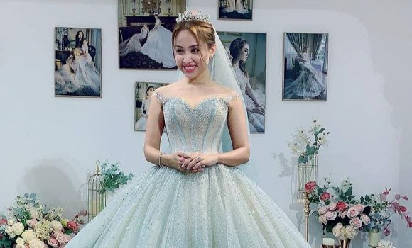 Vân Hugo tiết lộ 3 lần được cầu hôn và mối quan hệ với chồng cũ - Hình 2 Van Hugo tiet lo 3 lan duoc cau hon va moi quan he voi chong cu-Hinh-2