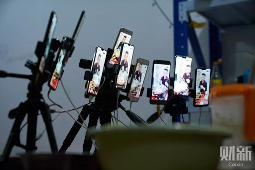 Ôm mộng giàu nhanh, giới trẻ đổ xô đến "làng livestream" - Hình 2 Om mong giau nhanh, gioi tre do xo den